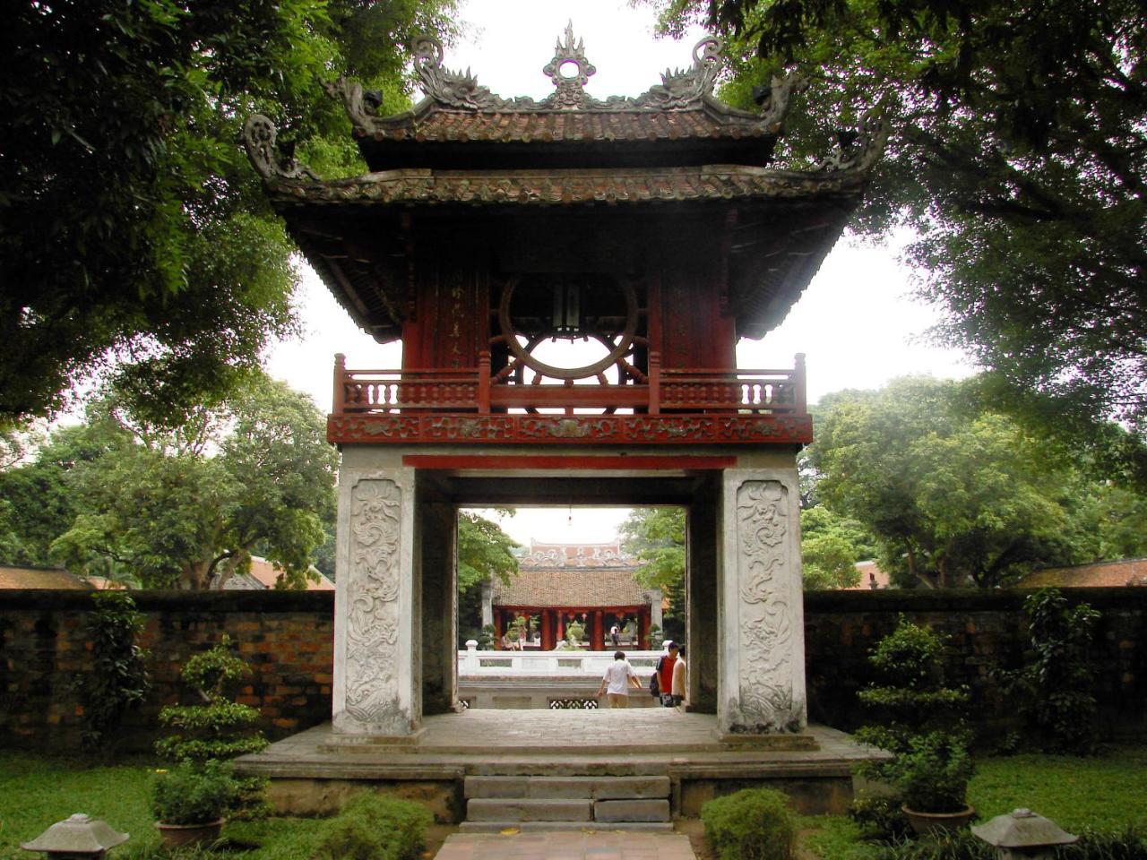 The Autumn Homestel Hanoi Bagian luar foto